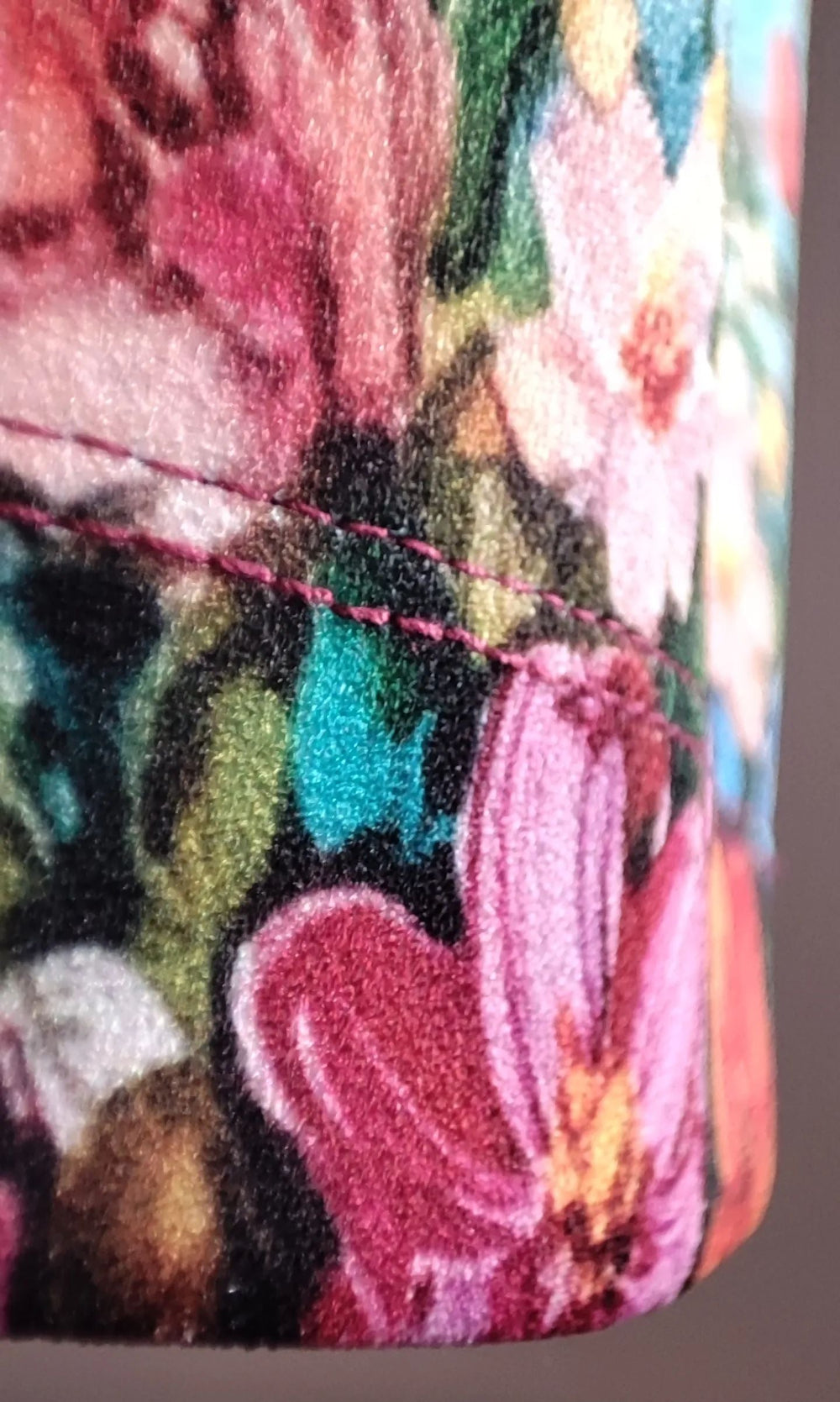 Sleeveless Dress with Artistic Painting